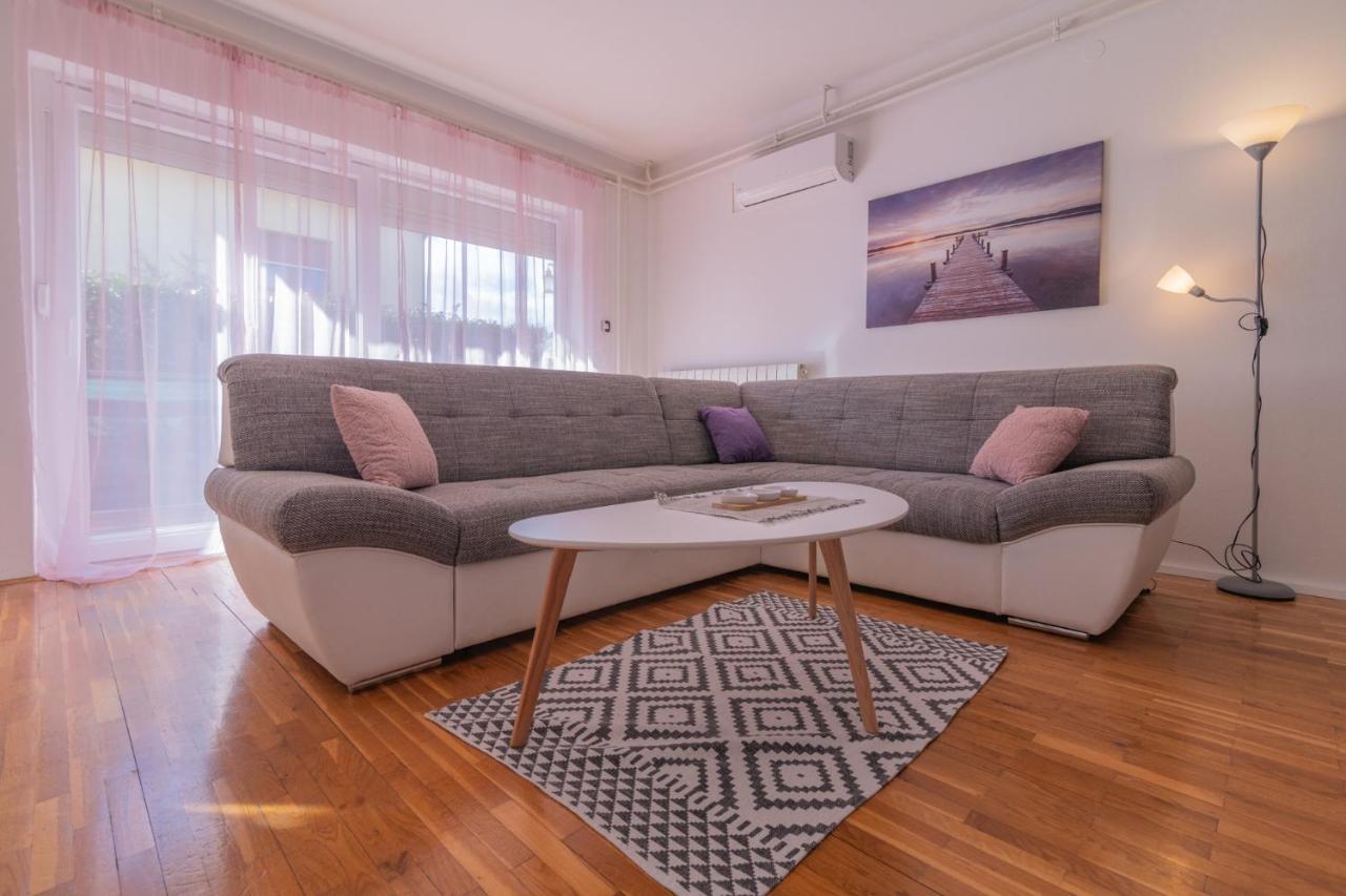 Apartman Monte Grande Pula Buitenkant foto